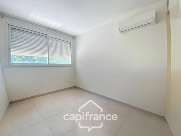 Murs, local d'activité et bureaux à vendre LE SOLER (66) - 792 m² environ