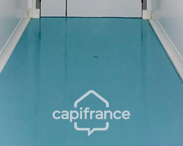 Murs, local d'activité et bureaux à vendre LE SOLER (66) - 792 m² environ