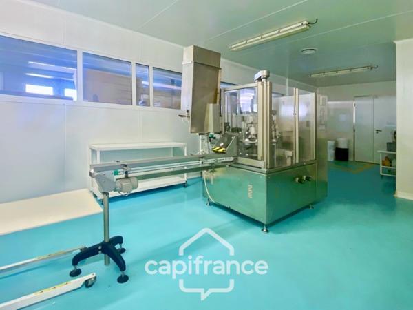 Murs, local d'activité et bureaux à vendre LE SOLER (66) - 792 m² environ