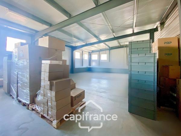 Murs, local d'activité et bureaux à vendre LE SOLER (66) - 792 m² environ