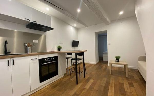 Appartement à louer    1 pièce •  Avignon