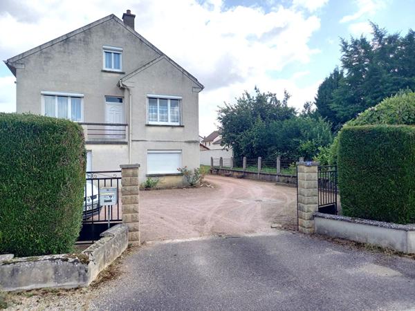 Maison à CHAMPFORGEUIL