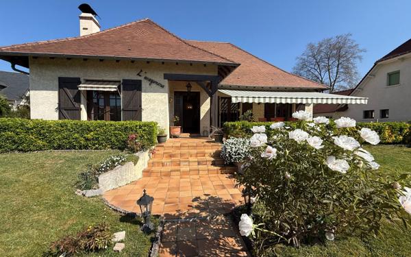 Maison à vendre    5 pièces •  Idron