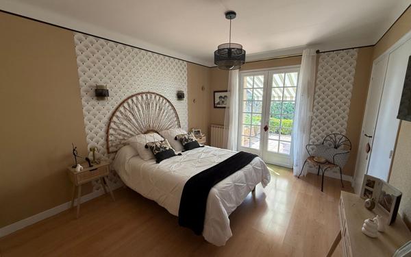 Maison à vendre    5 pièces •  Idron