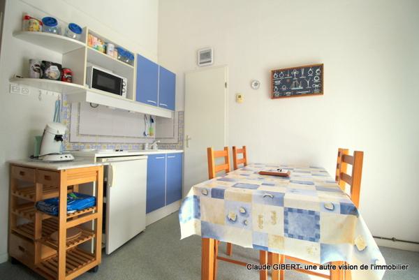 Frontignan (34110) Maison de plage en R+1 avec terrasse carrelée à 50 mètres de la mer à Frontignan-Plage