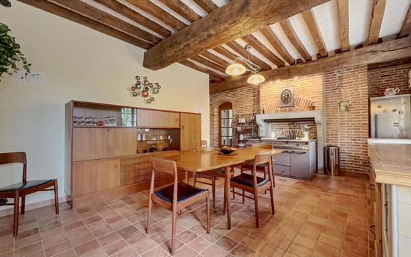 Maison à vendre    8 pièces • 286 m2 Esbarres