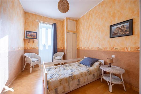 Maison à vendre |  Dompierre-sur-Yon |  3 pièces | 220 m²