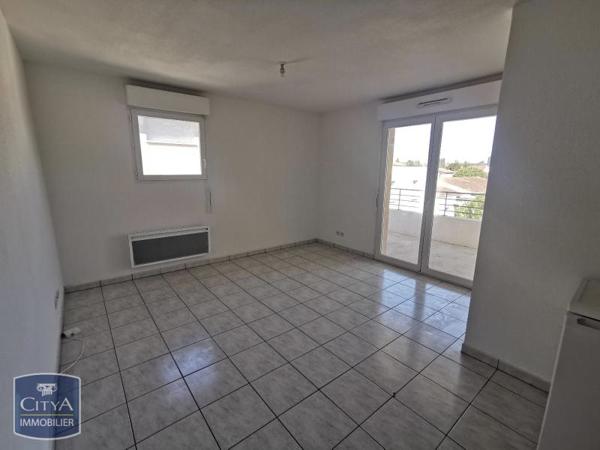 Appartement à louer 2 pièces 42.01m² Saint-Michel (16470)