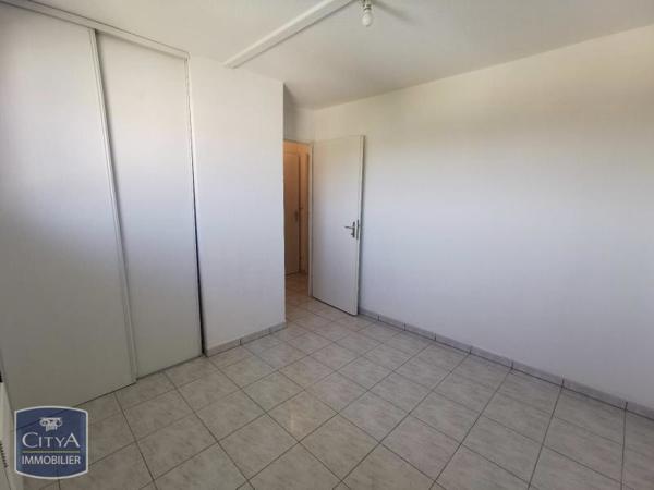 Appartement à louer 2 pièces 42.01m² Saint-Michel (16470)