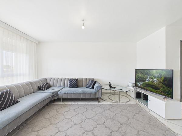 Appartement vendu loué T5 - 92 M2 avec 2 balcons et garage