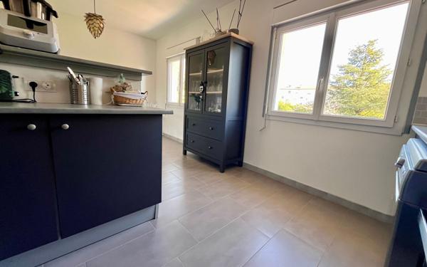 Maison à vendre    4 pièces •  Niort