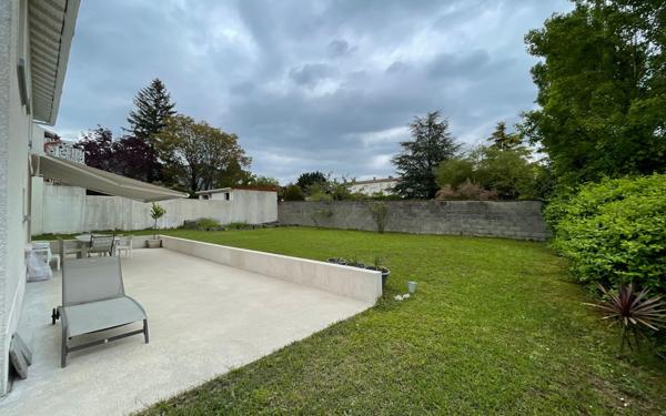 Maison à vendre    4 pièces •  Niort