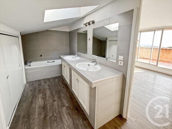 Appartement à vendre  4 pièces - 85,07 m2 BANDOL - 83