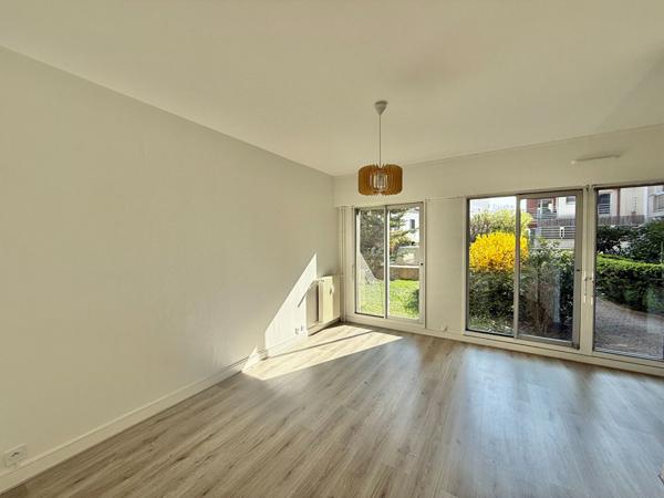 STUDIO Montreuil  33 m2  RUE CONDORCET