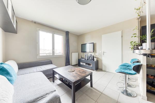 APPARTEMENT DEUX PIECES