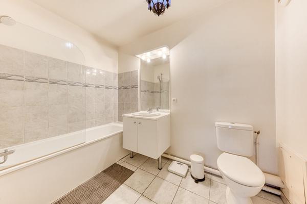 APPARTEMENT DEUX PIECES