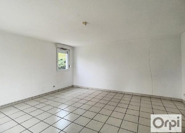 Appartement à louer    2 pièces • 63,43 m2 Montluçon