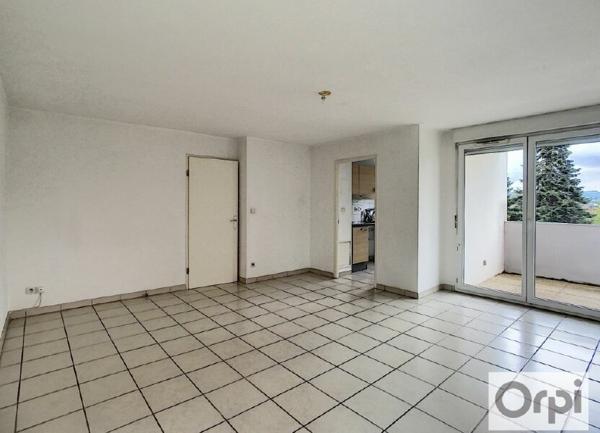 Appartement à louer    2 pièces • 63,43 m2 Montluçon