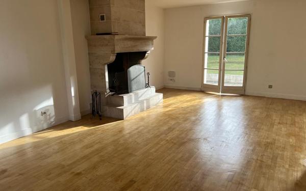 Maison à vendre    6 pièces • 155 m2 Étréchy