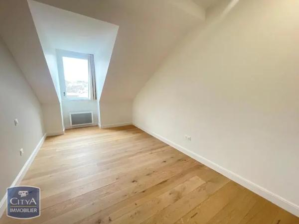 Appartement à louer 3 pièces 70.9m² Poitiers (86000)