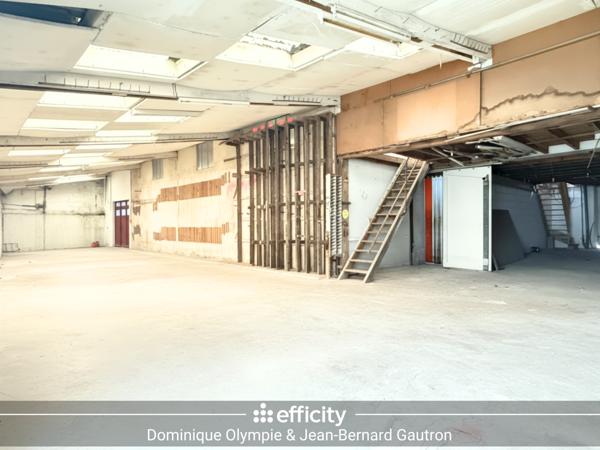 Immeuble 11 pièces - 700 m²
