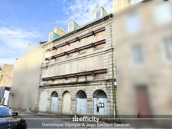 Immeuble 11 pièces - 700 m²