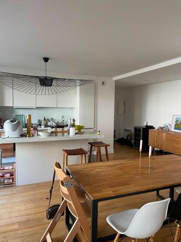 Appartement Paris 3 pièce(s) 82.28 m2
