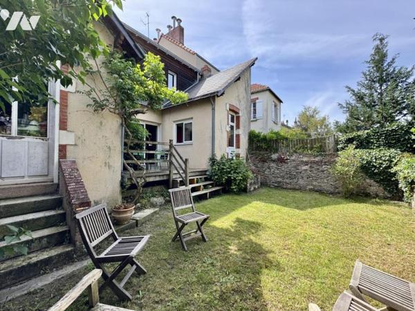 A VENDRE - MAISON St Pasquier -Maison familiale de 162m²-5 chambres- jardin