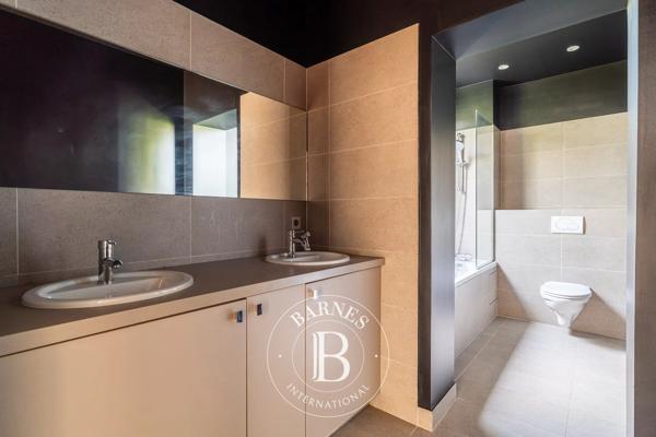 Paris 16ème, Appartement 3 Chambres -  170 m² à vendre