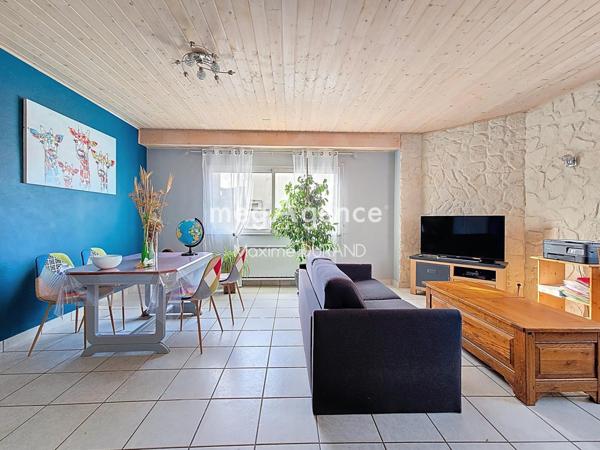 Maison à LA ROMAGNE, 49740 - 7 pièces 140m²
