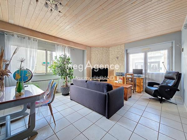 Maison à LA ROMAGNE, 49740 - 7 pièces 140m²