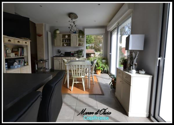 Maison de maître, individuelle de 185m² à Condé sur l'escaut