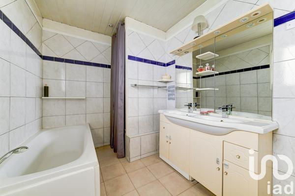 Maison à vendre 4 pièces 101 m² Pierre-Bénite