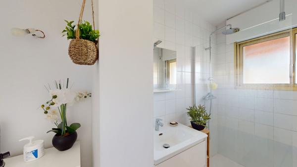 Appartement à vendre |  Saint-Laurent-du-Var |  3 pièces | 67,2 m²