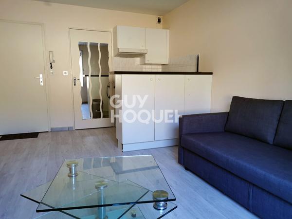 Studio en centre-ville de MENNECY