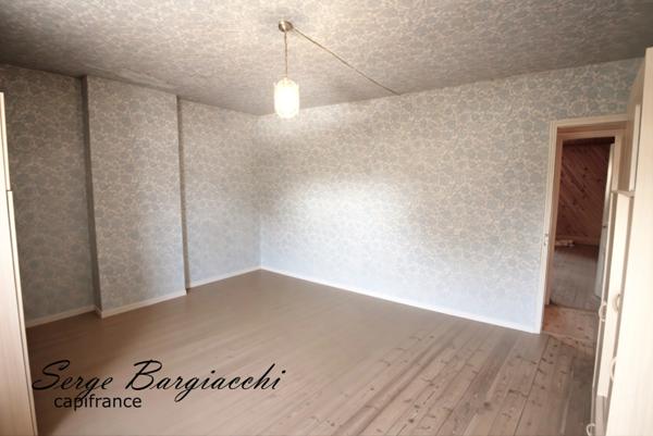 A LIEVIN (62), maison 4 pièces, 2 chambres, 120m², garage , jardin