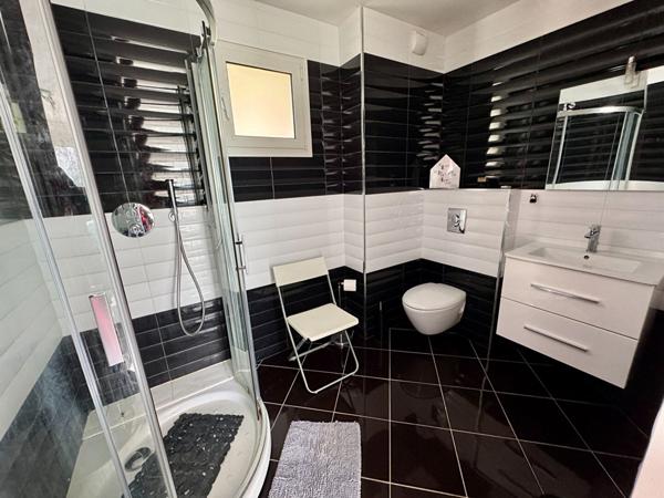 Maison Nimes 6 pièce(s) 192.02 m2