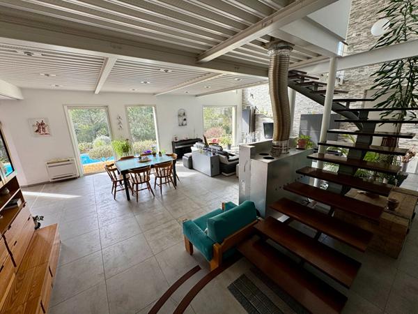 Maison Nimes 6 pièce(s) 192.02 m2