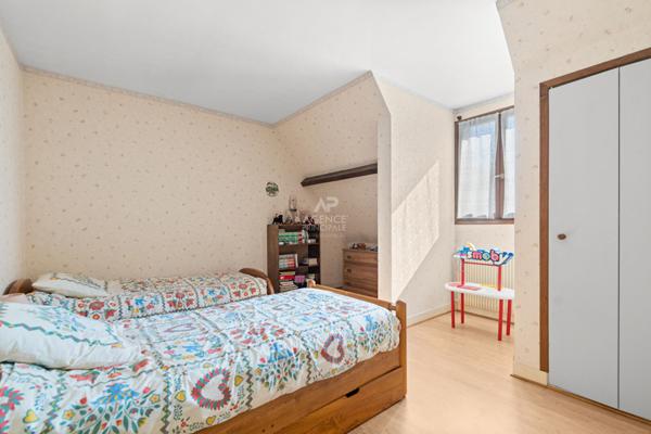 Maison Saint Germain En Laye 8 pièces - 220 m² €1 195 000 ** - Référence 17789