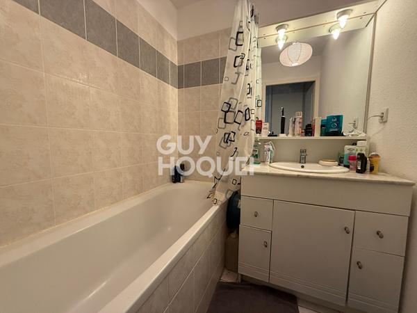 Bregille, appartement 45 m² balcon parking