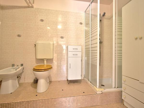 FOULAYRONNES - Maison lumineuse de 190m² avec garage et jardin située au calme dans un quartier recherché