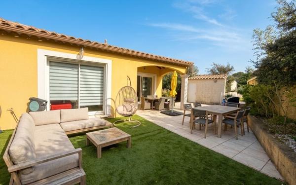 Maison à vendre    5 pièces •  Poulx