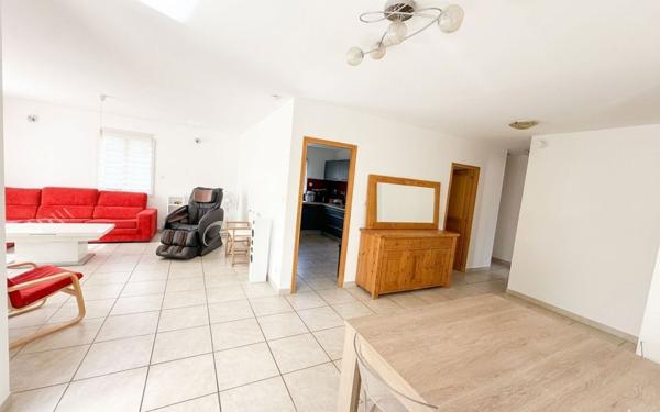 Maison à vendre    5 pièces •  Poulx