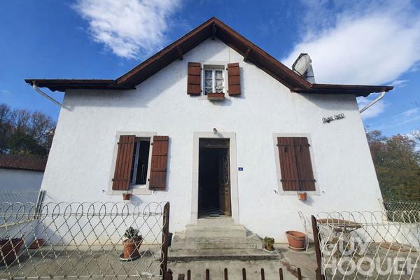 Maison de 150 m² avec sous-sol et dépendances Terrain de 1000 m² à Saint-Palais