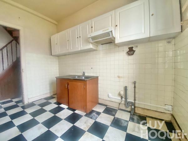 Maison de 150 m² avec sous-sol et dépendances Terrain de 1000 m² à Saint-Palais