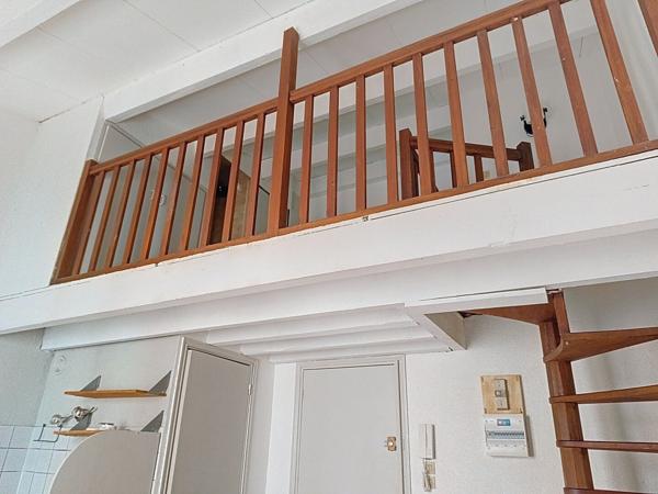 Appartement Aix En Provence T1 23m² avec mezzanine, situé dans le coeur de Aix en Provence, dernier étage.