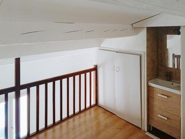 Appartement Aix En Provence T1 23m² avec mezzanine, situé dans le coeur de Aix en Provence, dernier étage.