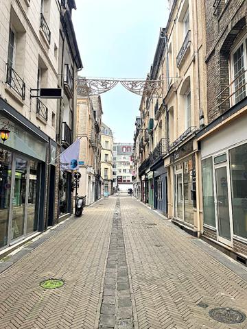 LOCAL : HYPER CENTRE BONNE RENTABILITE