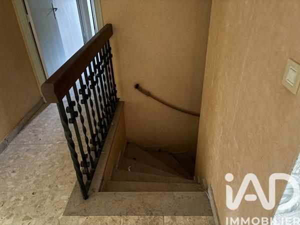 Maison à vendre 9 pièces 217 m² Laragne-Montéglin