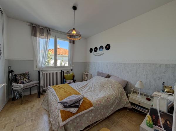 Villeneuve-sur-Lot (47300) Villeneuve-sur-Lot, rive gauche – Maison familiale 158 m² 5 chambres, avec jardin et piscine